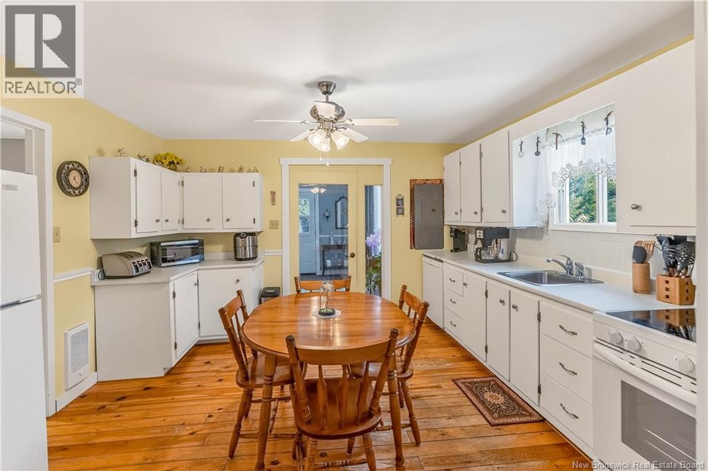 250 Holt's Point Road, Bocabec, New Brunswick  E3B 3N7 - Photo 8 - NB135582
