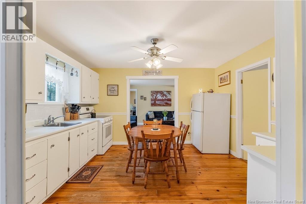 250 Holt's Point Road, Bocabec, New Brunswick  E3B 3N7 - Photo 6 - NB135582