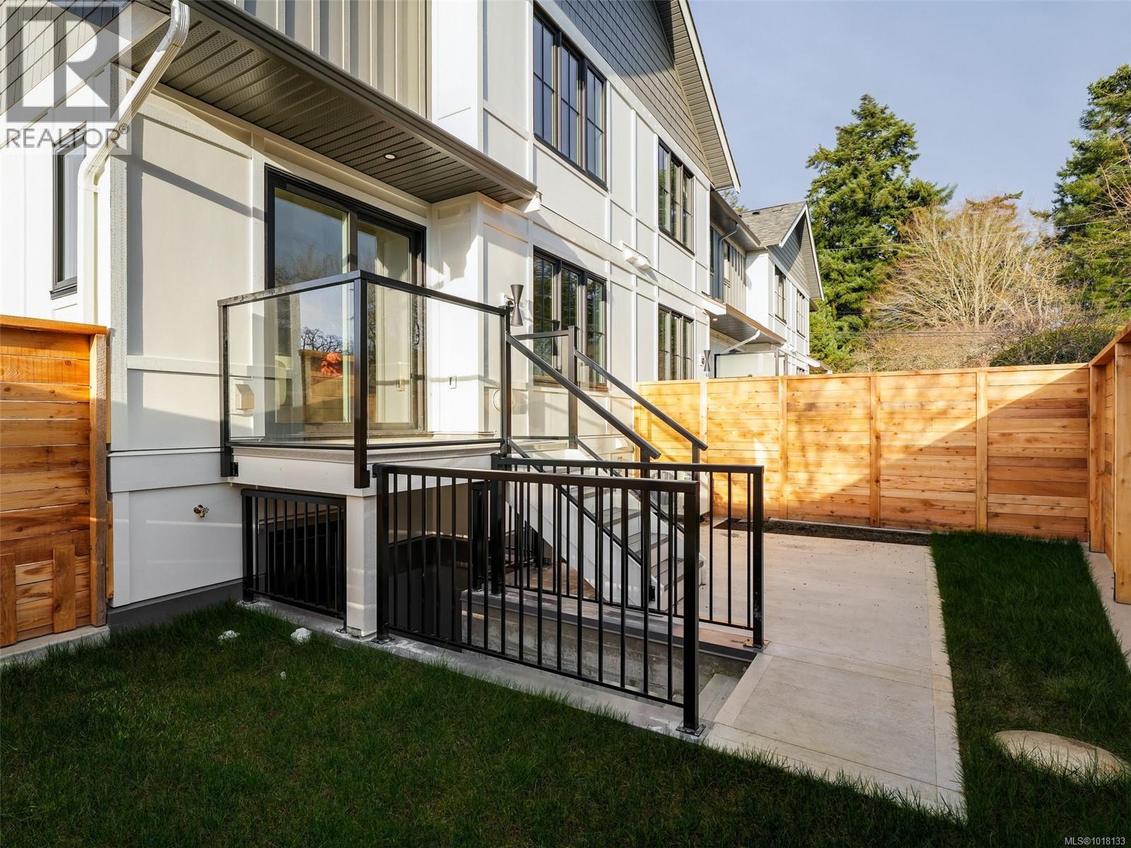 1 3513 Henderson Rd, Oak Bay, British Columbia  V8R 3K5 - Photo 25 - 1018133