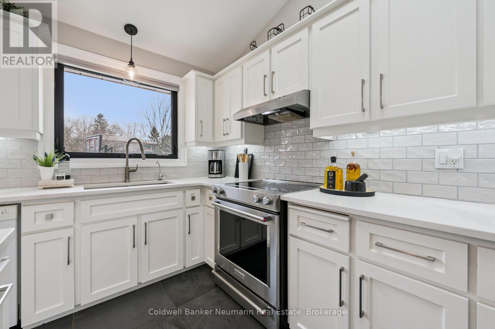 64 Forest Street, Guelph (Dovercliffe Park/old University), Ontario  N1G 1H9 - Photo 10 - X12922942