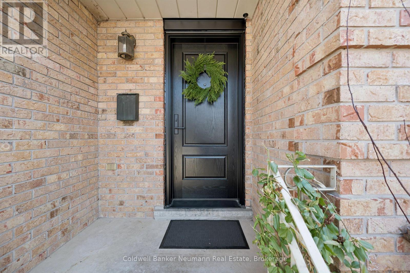 64 Forest Street, Guelph (Dovercliffe Park/old University), Ontario  N1G 1H9 - Photo 4 - X12922942