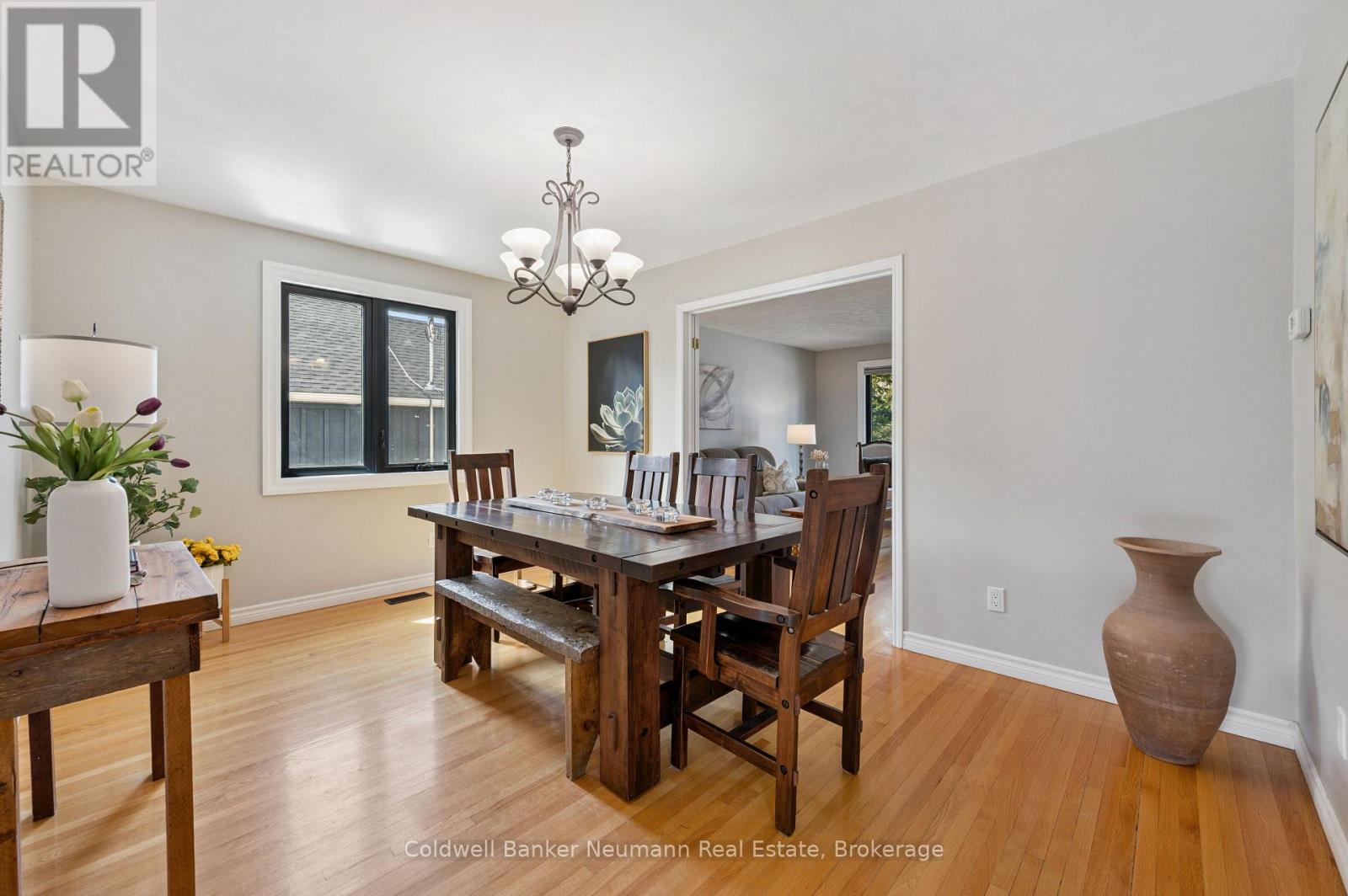 64 Forest Street, Guelph (Dovercliffe Park/old University), Ontario  N1G 1H9 - Photo 6 - X12922942