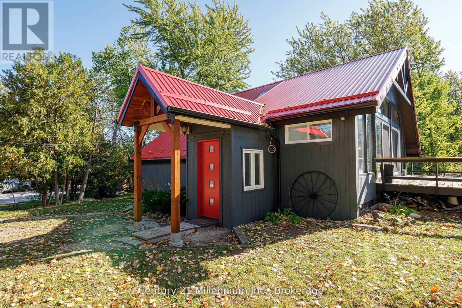 178 Sleepy Hollow Road, Blue Mountains, Ontario L9Y 0S8 - Photo 10 - X12923126