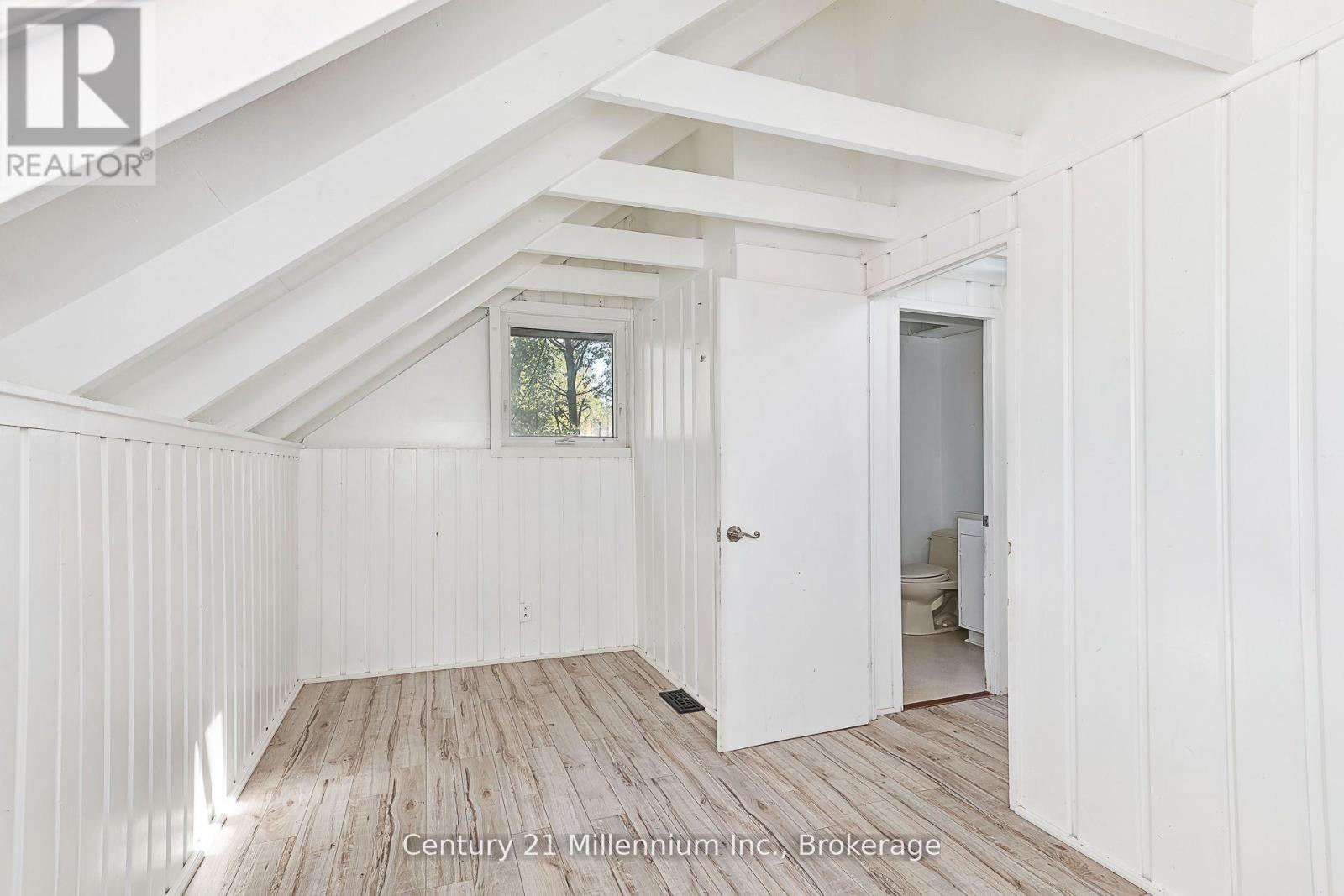 178 Sleepy Hollow Road, Blue Mountains, Ontario L9Y 0S8 - Photo 27 - X12923126