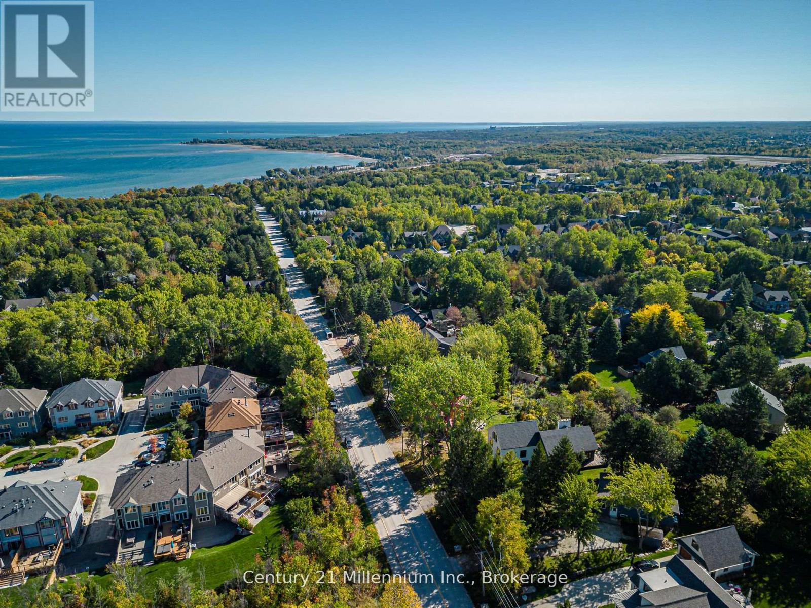 178 Sleepy Hollow Road, Blue Mountains, Ontario L9Y 0S8 - Photo 6 - X12923126