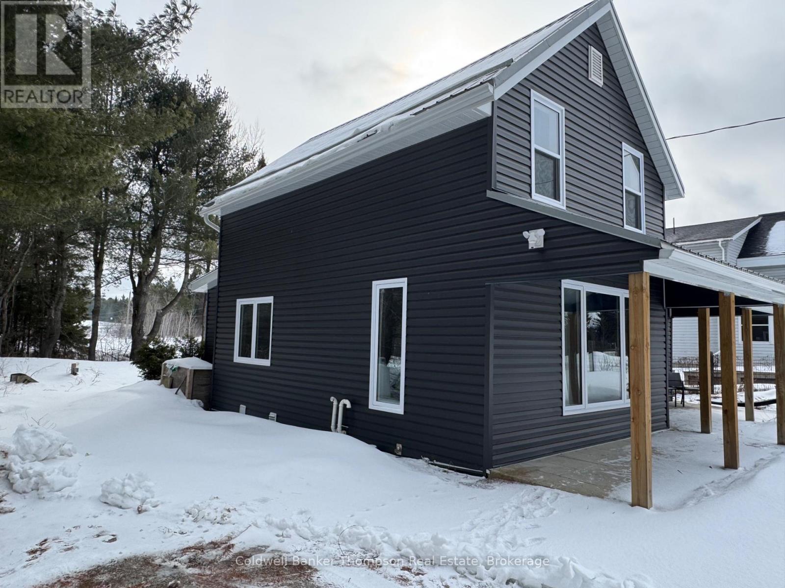 42 King William Street, Kearney, Ontario  P0A 1M0 - Photo 2 - X12923138