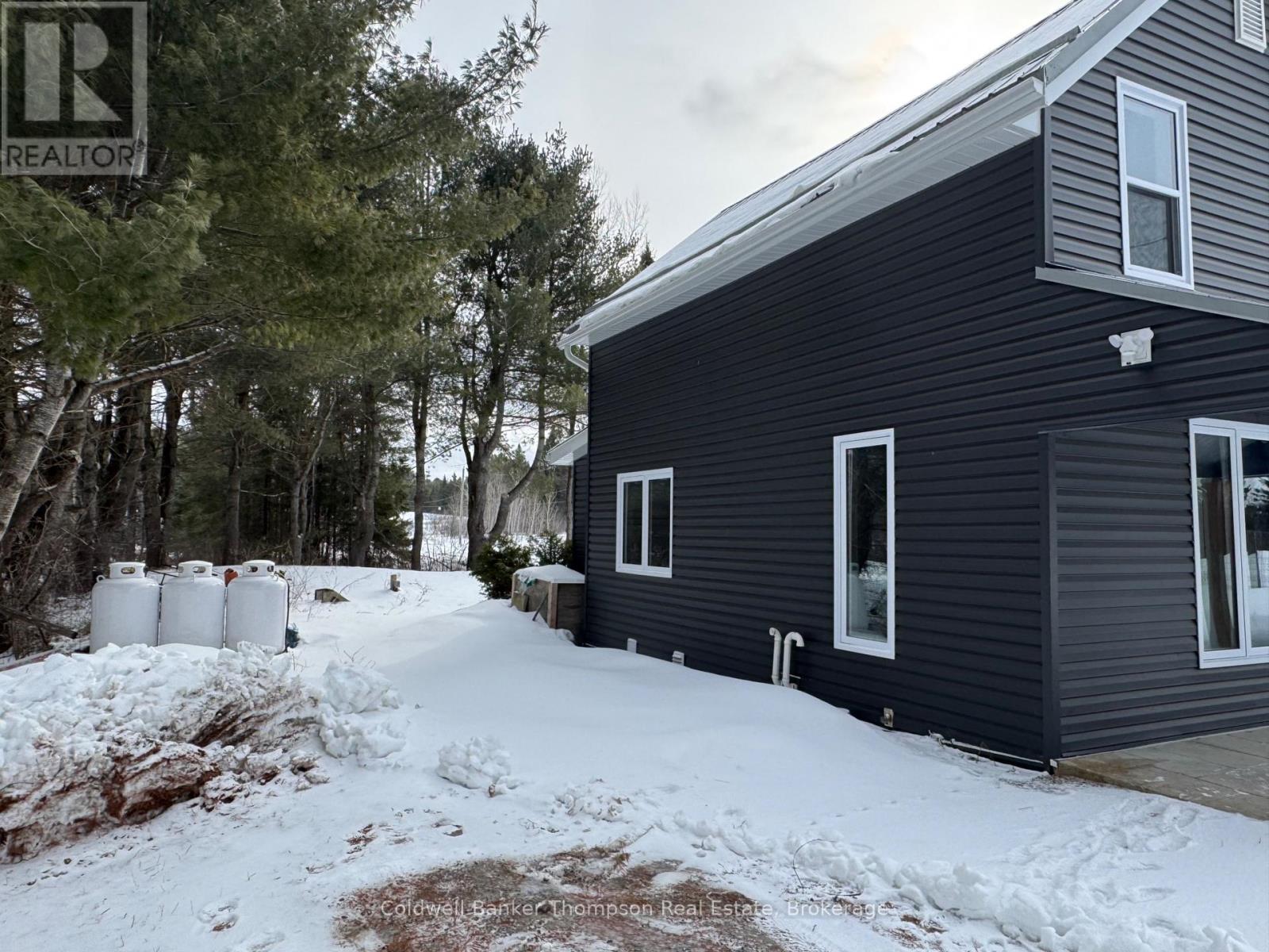 42 King William Street, Kearney, Ontario  P0A 1M0 - Photo 3 - X12923138