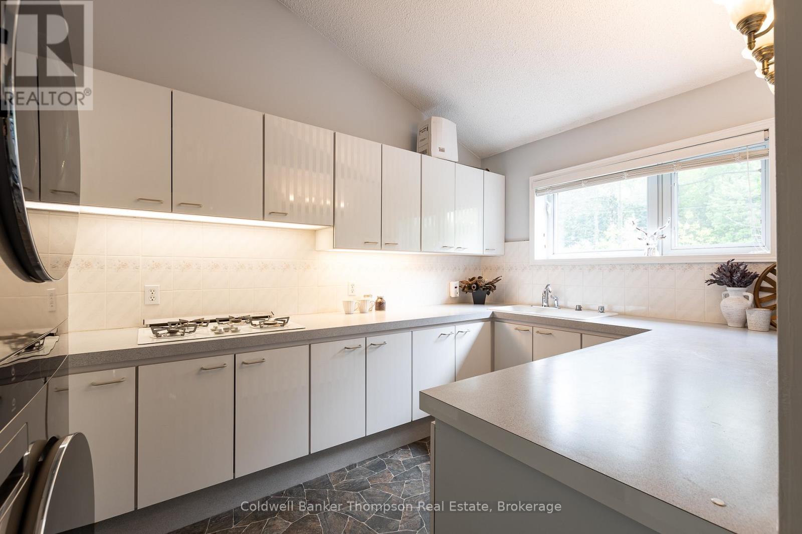 24 Brian Road, Bracebridge, Ontario P1L 1A5 - Photo 21 - X12923264