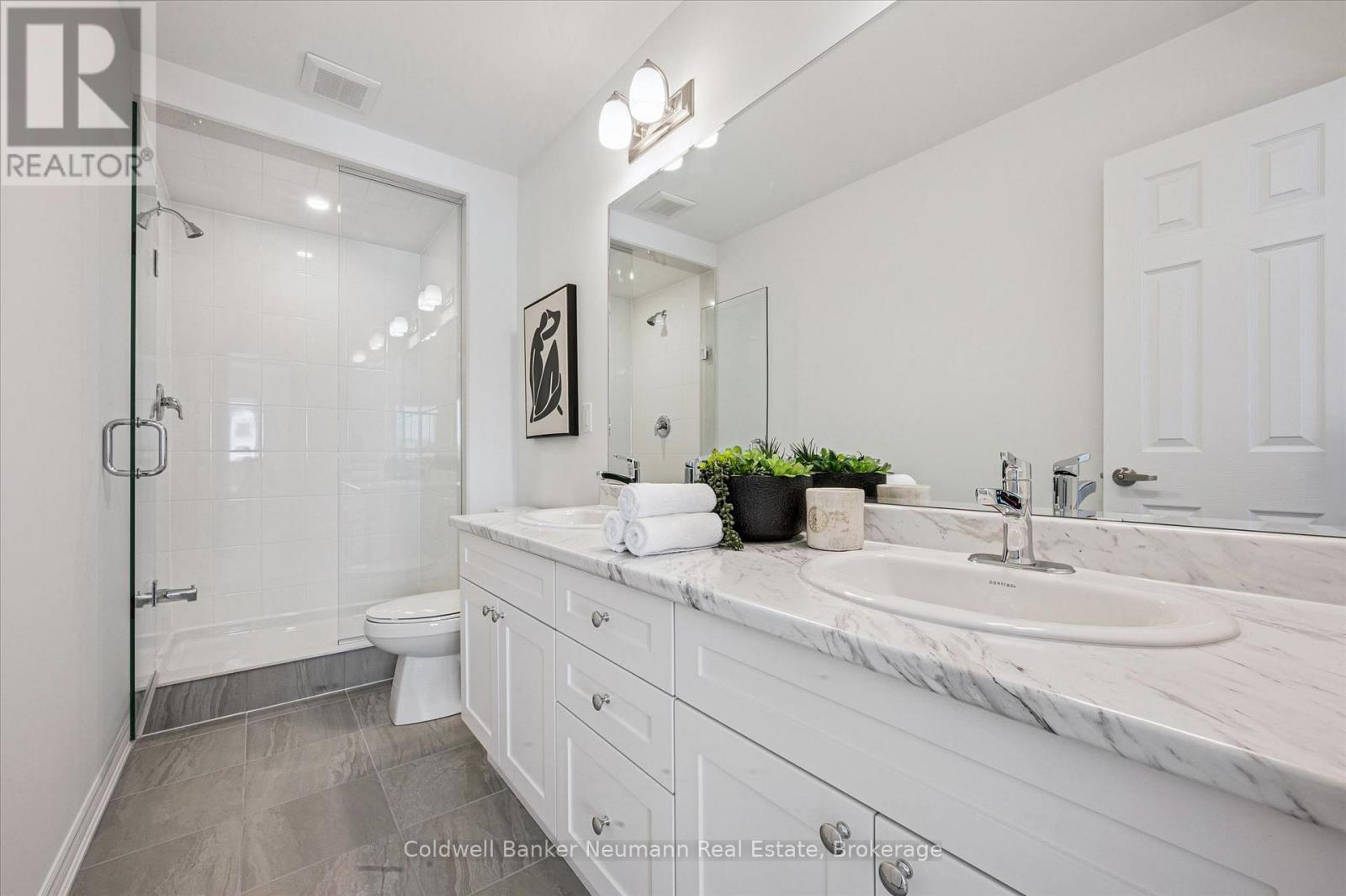 232 Stamson Street, Kitchener, Ontario  N2E 4C7 - Photo 14 - X12923268