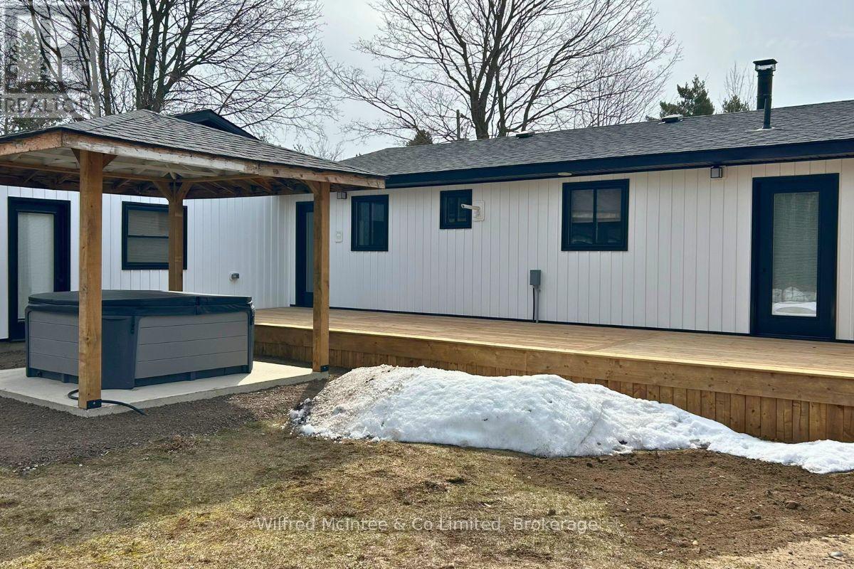 38 Allister Place, South Bruce Peninsula, Ontario  N0H 2G0 - Photo 12 - X12923278