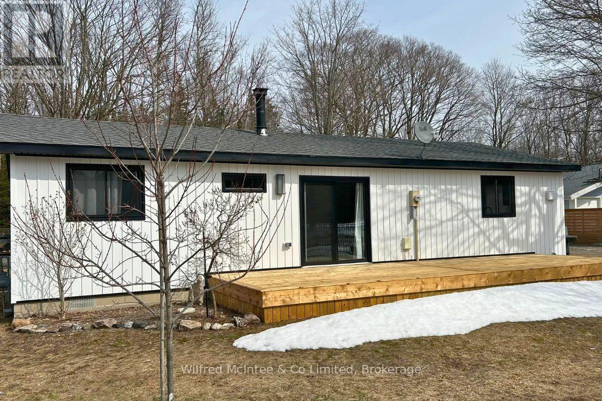 38 Allister Place, South Bruce Peninsula, Ontario  N0H 2G0 - Photo 6 - X12923278