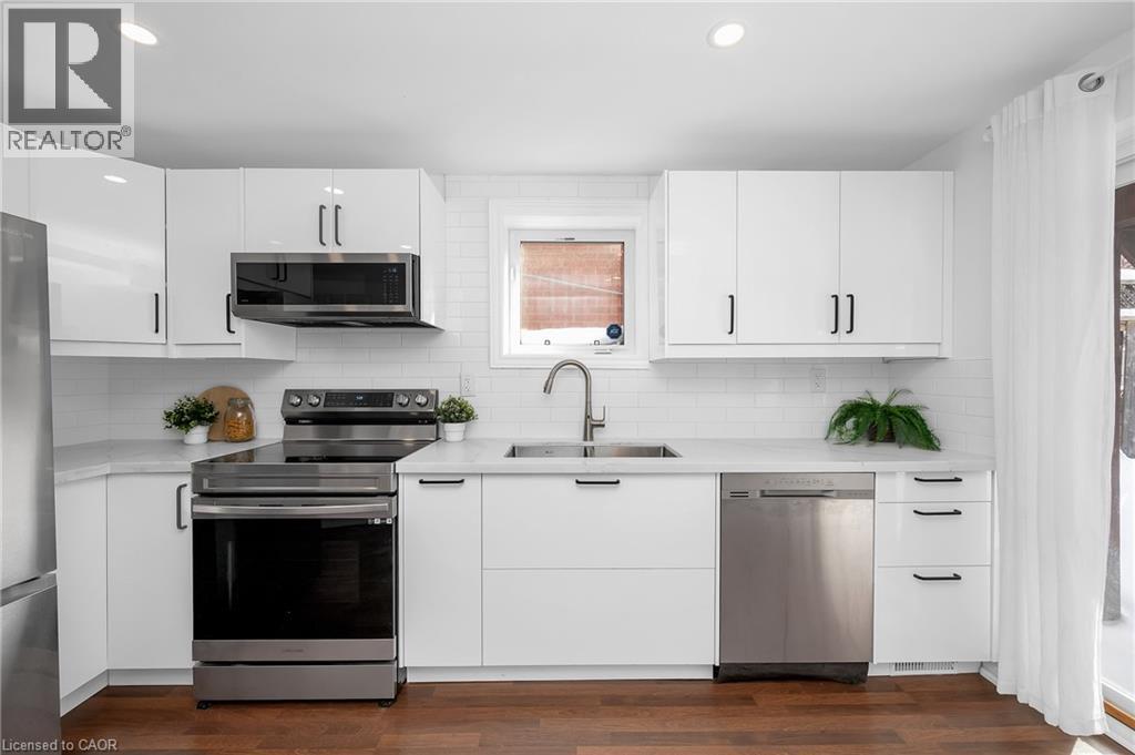 2546 Nichols Drive, Oakville, Ontario  L6H 7L3 - Photo 26 - 40814426