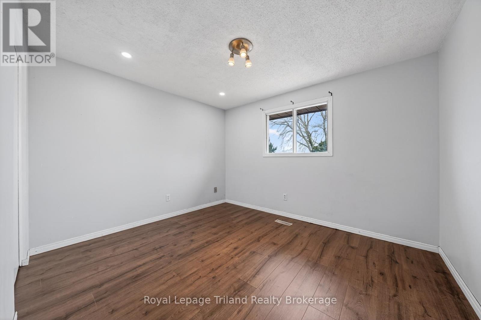 634 Classic Drive, London East, Ontario N5W 5X6 - Photo 26 - X12864496