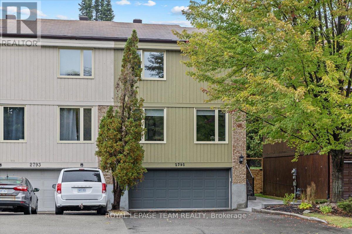 2795 Flannery Drive, Ottawa, Ontario  K1V 9S9 - Photo 2 - X12923086