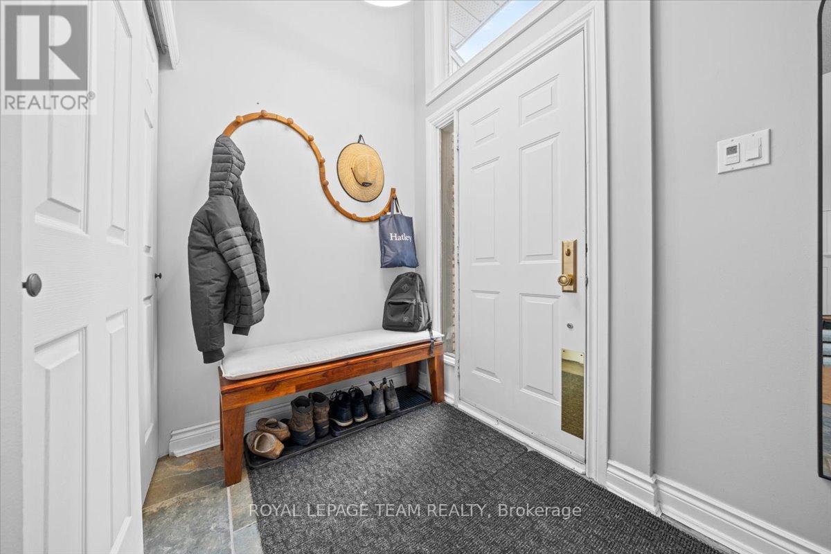 2795 Flannery Drive, Ottawa, Ontario  K1V 9S9 - Photo 6 - X12923086