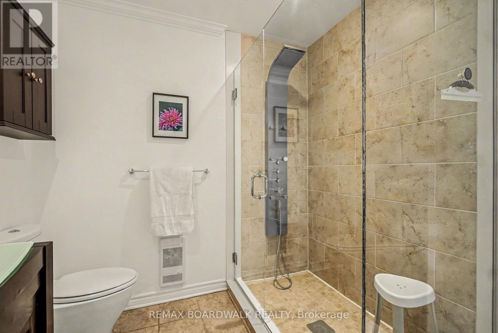 Unit 204 - 32 De La Croisee Street, Russell, Ontario  K0A 1W0 - Photo 24 - X12923130