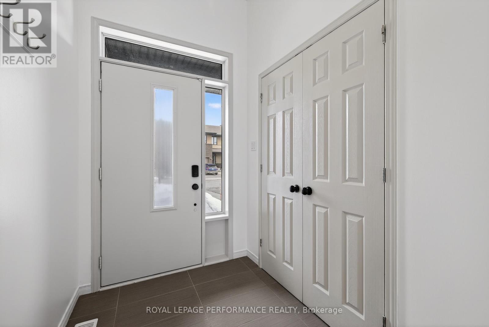 345 Nonius Street, Ottawa, Ontario  K2V 0E1 - Photo 2 - X12923222