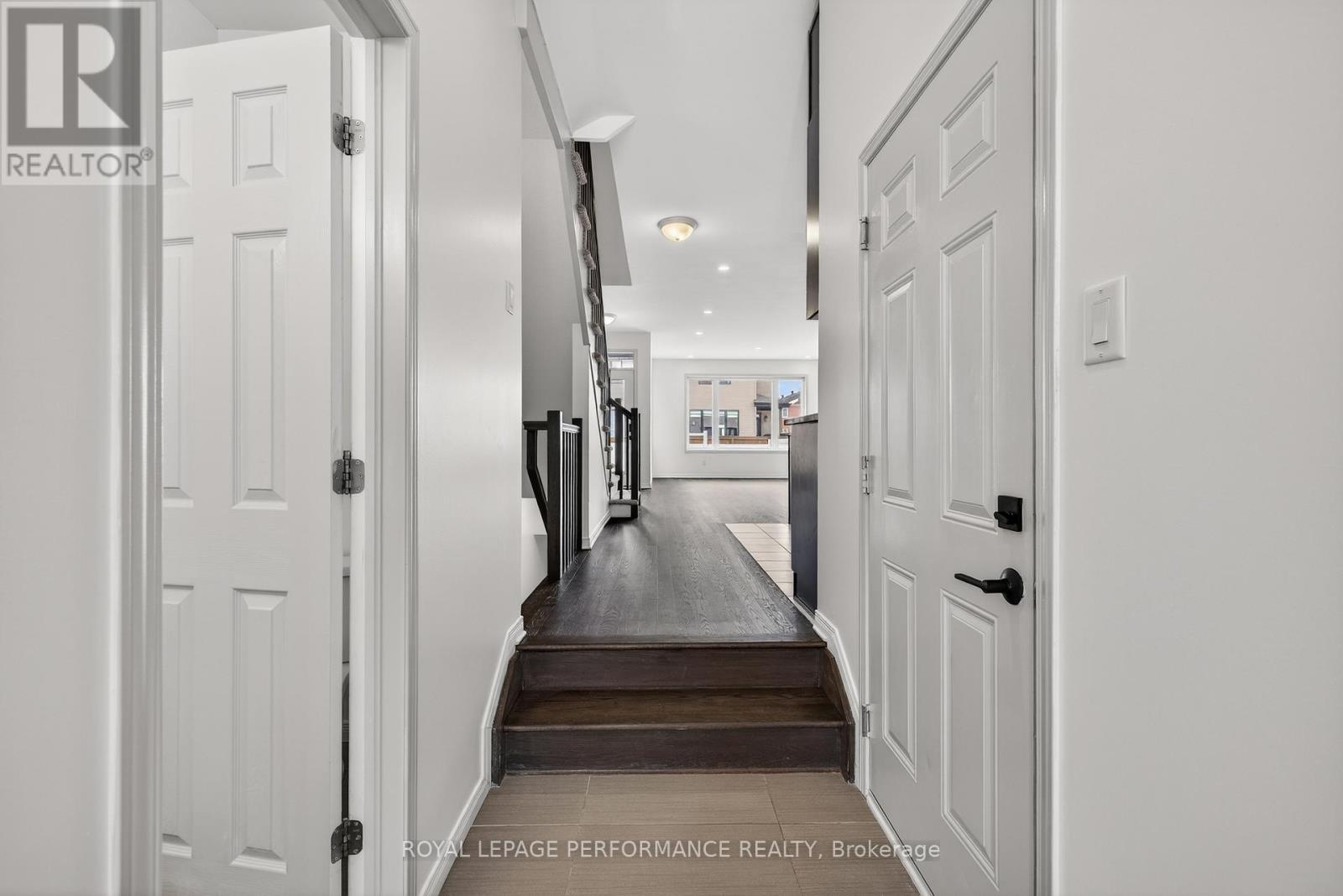 345 Nonius Street, Ottawa, Ontario  K2V 0E1 - Photo 5 - X12923222