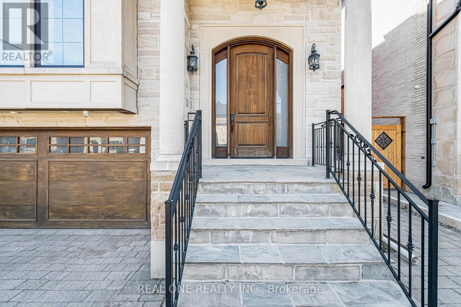 241 Florence Avenue, Toronto, Ontario  M2N 1G7 - Photo 5 - C12922928