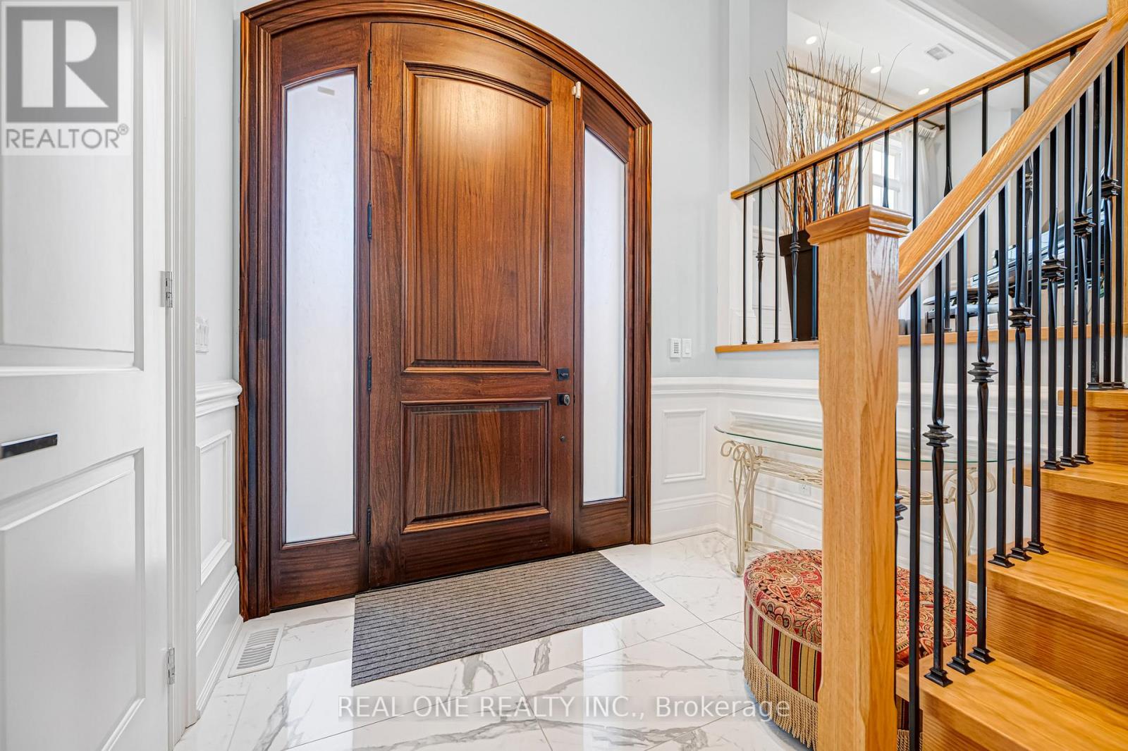 241 Florence Avenue, Toronto, Ontario  M2N 1G7 - Photo 6 - C12922928