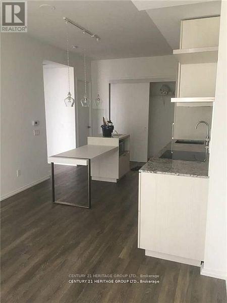 4614 - 197 Yonge Street, Toronto, Ontario M5B 1M4 - Photo 11 - C12923014