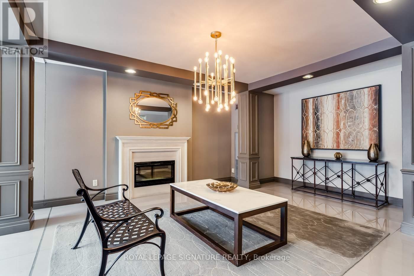 108 - 271 Ridley Boulevard, Toronto, Ontario  M5M 4N6 - Photo 2 - C12923018