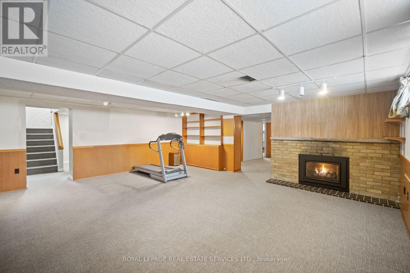 121 Elvaston Drive, Toronto (Victoria Village), Ontario  M4A 1N8 - Photo 22 - C12923030