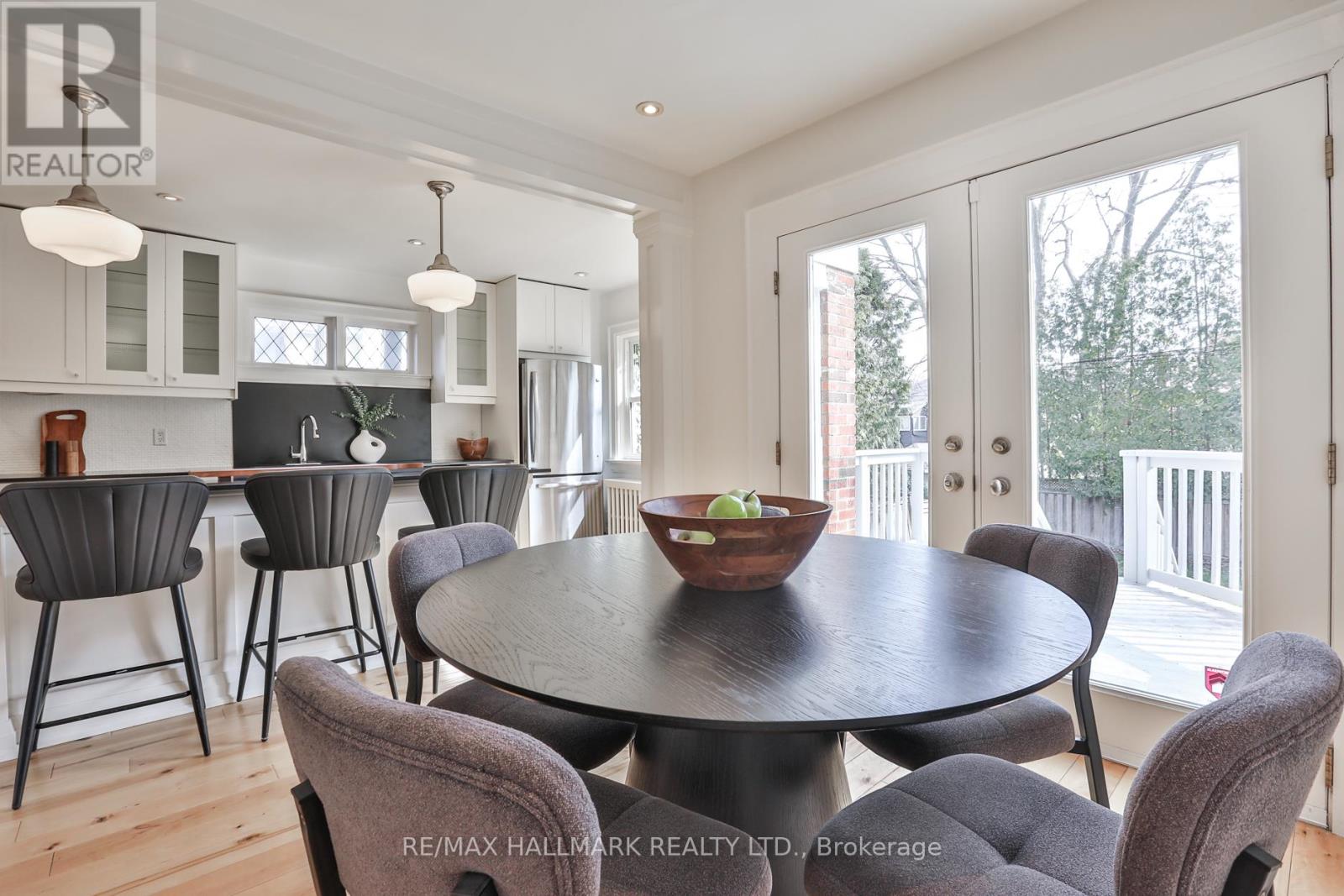 121 Castlewood Road, Toronto, Ontario  M5N 2L3 - Photo 13 - C12923070