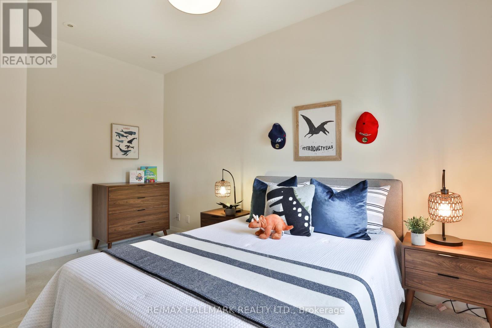 121 Castlewood Road, Toronto, Ontario  M5N 2L3 - Photo 22 - C12923070