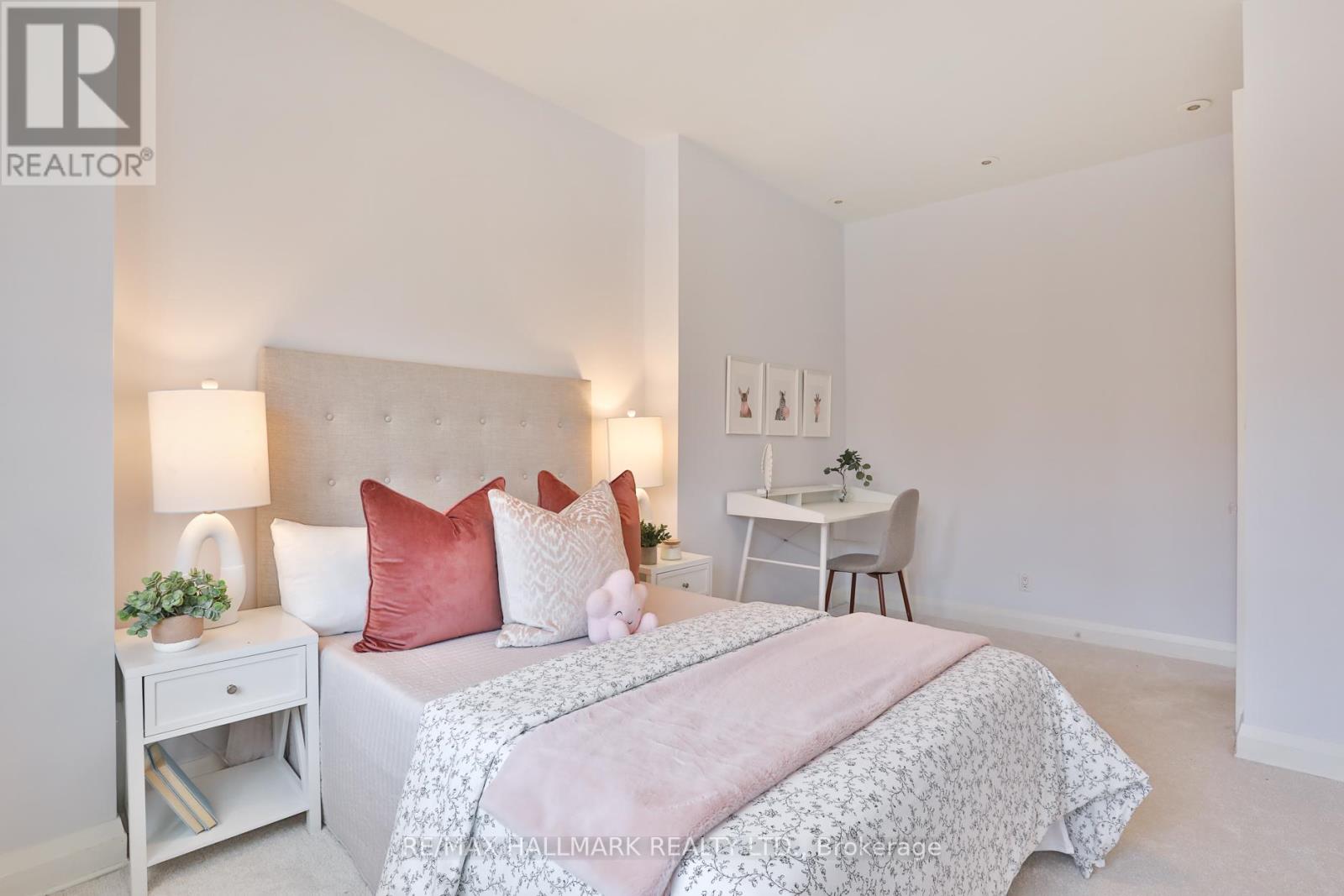 121 Castlewood Road, Toronto, Ontario  M5N 2L3 - Photo 24 - C12923070