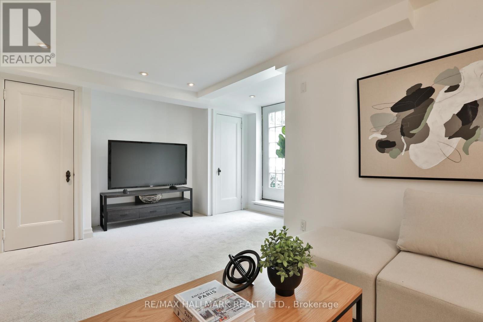 121 Castlewood Road, Toronto, Ontario  M5N 2L3 - Photo 36 - C12923070