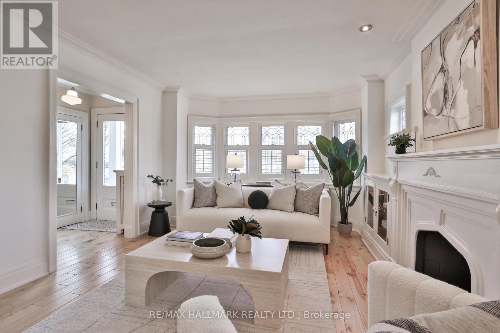 121 Castlewood Road, Toronto, Ontario  M5N 2L3 - Photo 4 - C12923070