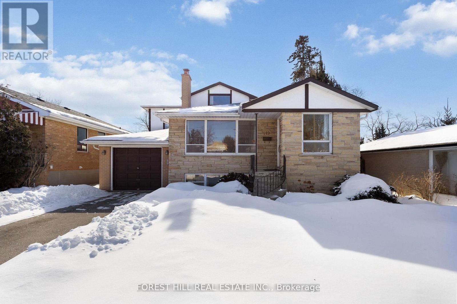 119 HENDON AVENUE, Toronto, Ontario