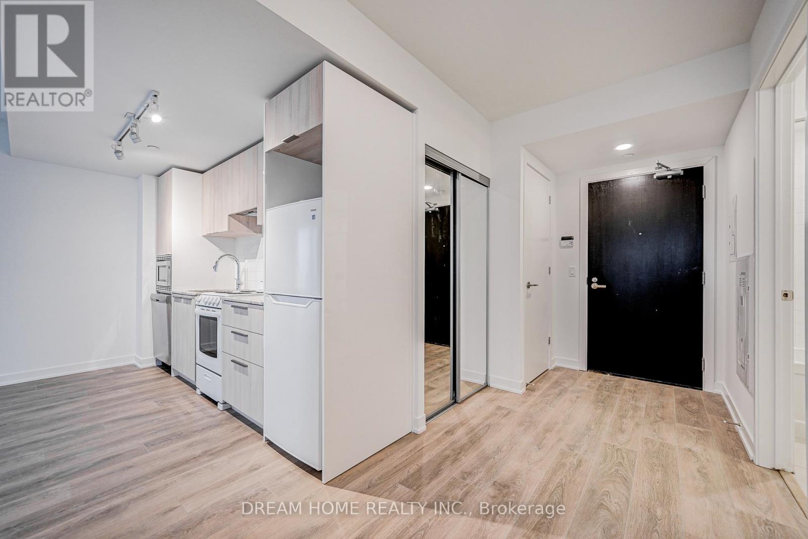 4005 - 501 Yonge Street, Toronto, Ontario  M4Y 1Y1 - Photo 3 - C12923108