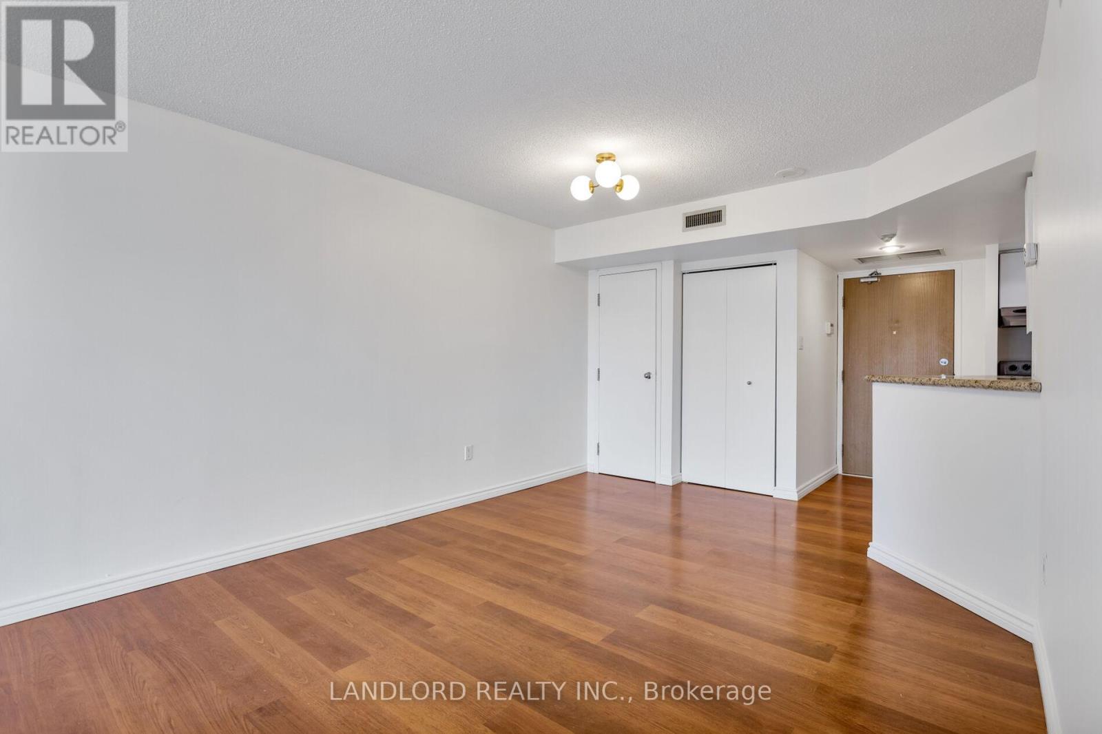 1202 - 1001 Bay Street, Toronto, Ontario  M5S 3A6 - Photo 15 - C12923114
