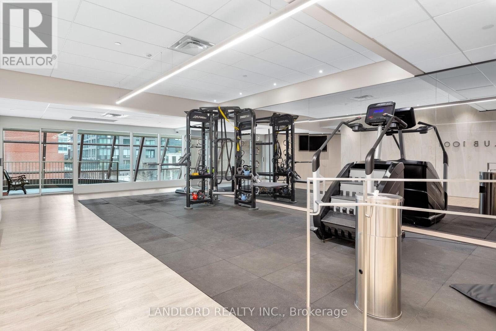 1202 - 1001 Bay Street, Toronto, Ontario  M5S 3A6 - Photo 33 - C12923114