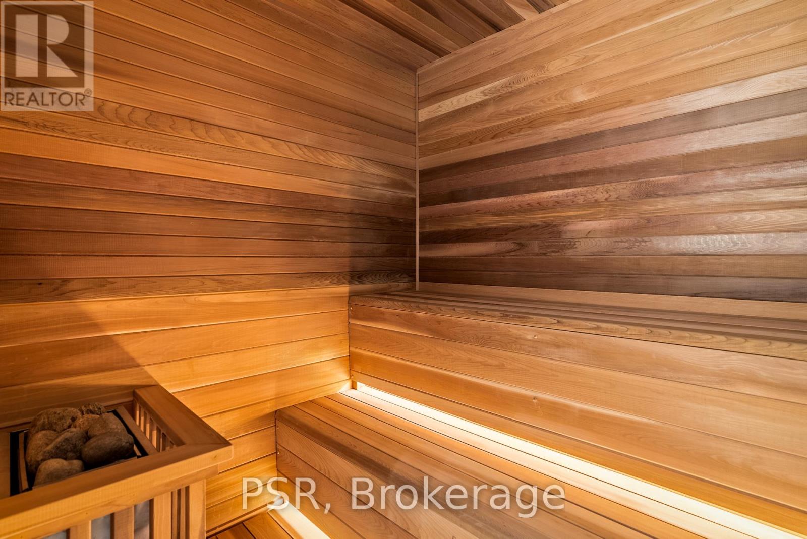 84 Old Forest Hill Road, Toronto, Ontario  M5P 2R5 - Photo 19 - C12923128