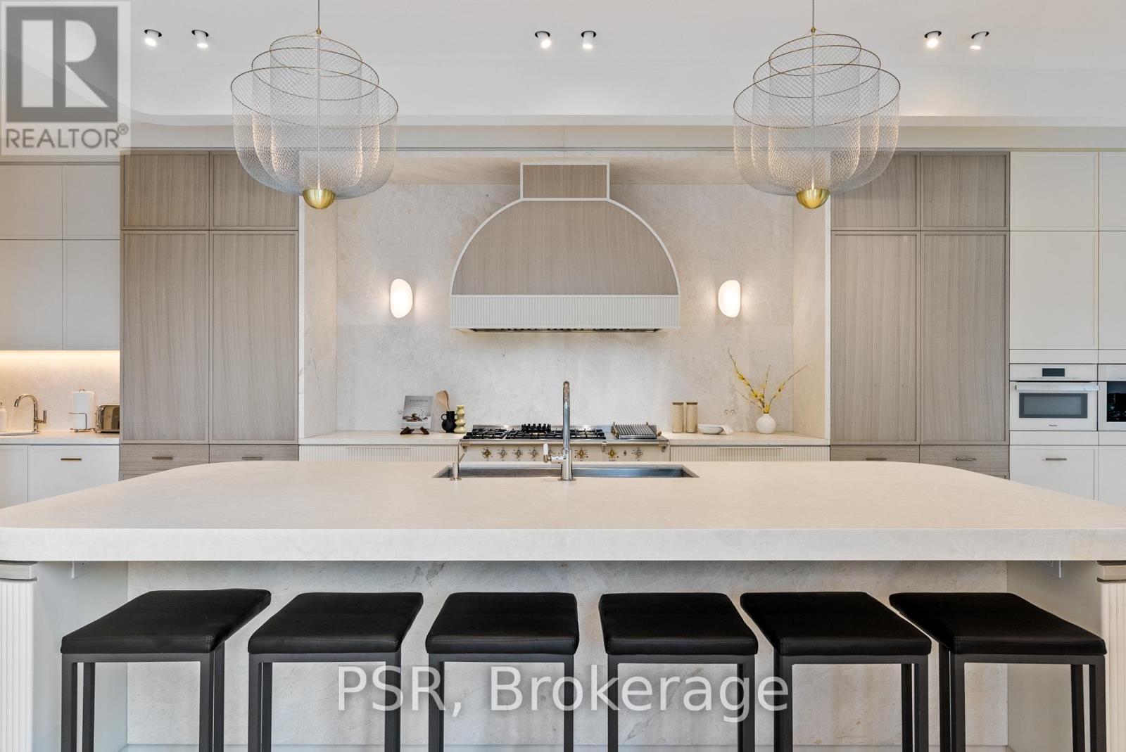 84 Old Forest Hill Road, Toronto, Ontario  M5P 2R5 - Photo 5 - C12923128