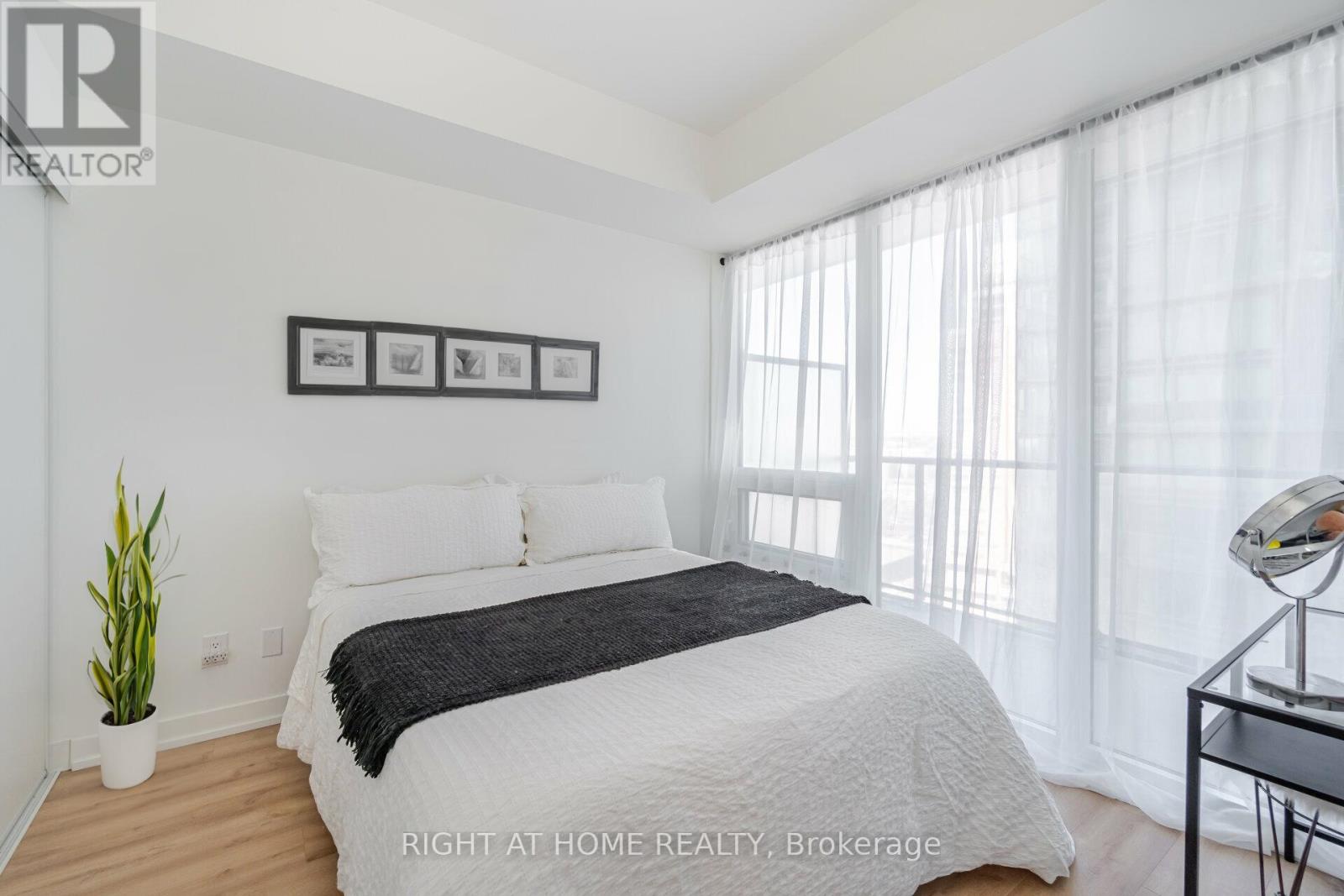 1309 - 135 East Liberty Street, Toronto, Ontario  M6K 0G7 - Photo 16 - C12923132