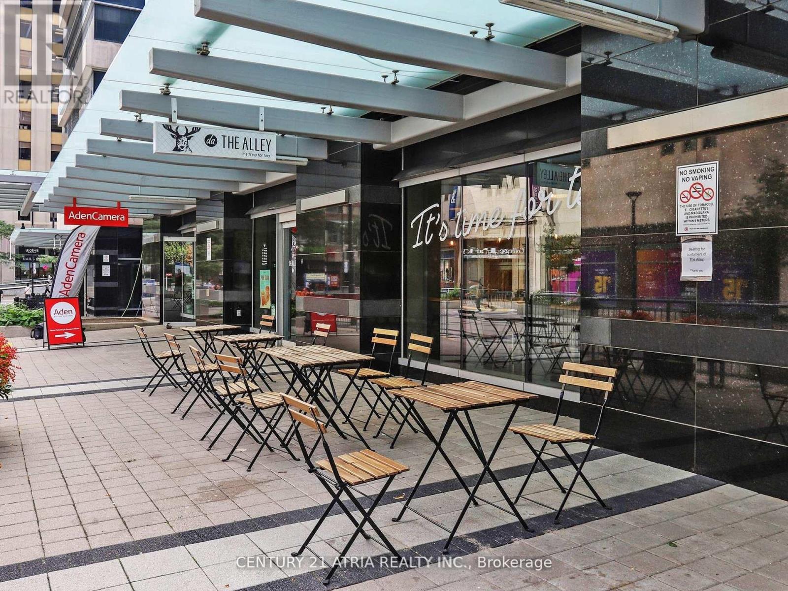 1 - 382 Yonge Street, Toronto, Ontario  M5B 1S8 - Photo 6 - C12923158