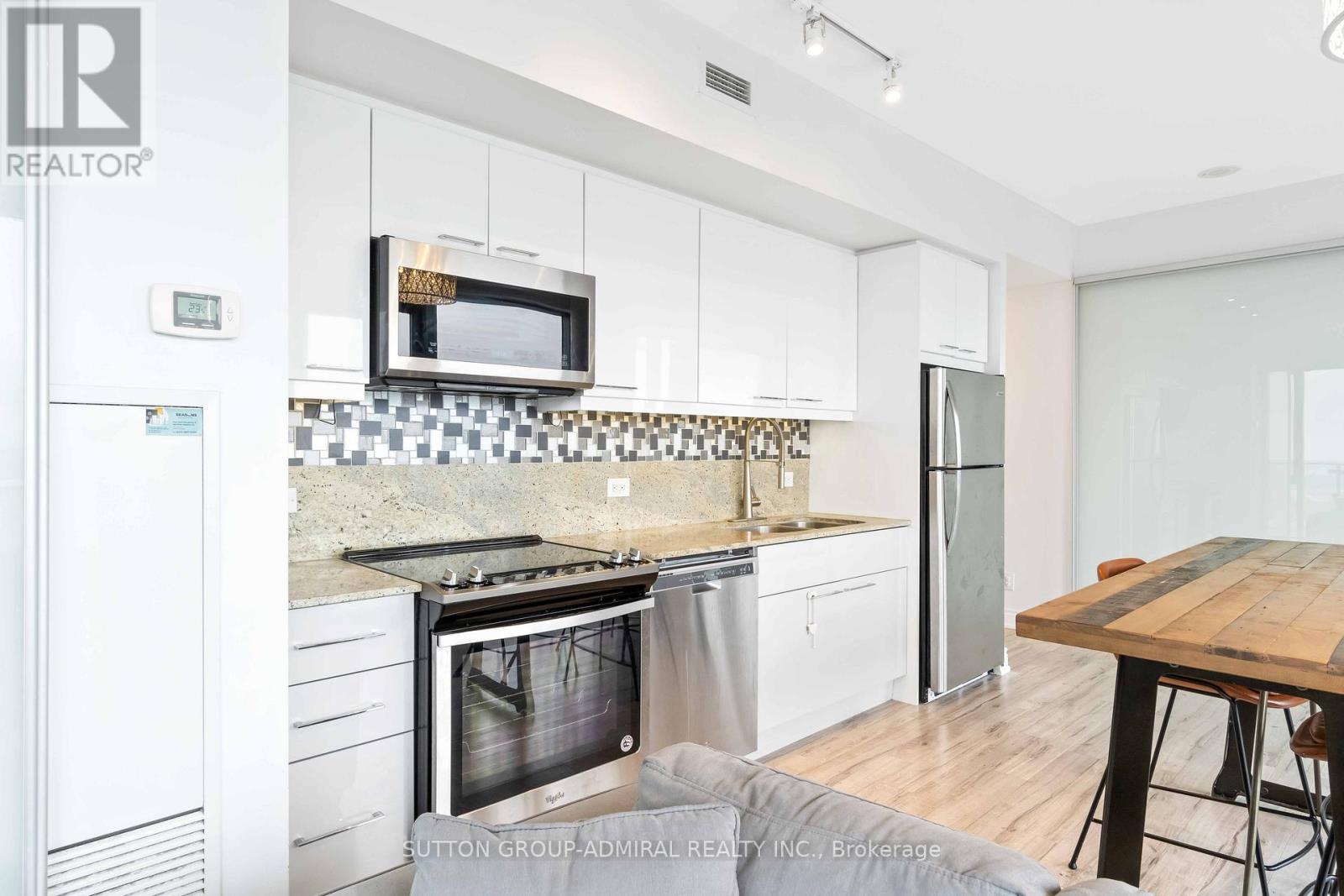 3303 - 70 Distillery Lane, Toronto, Ontario M5A 0E3 - Photo 10 - C12923218