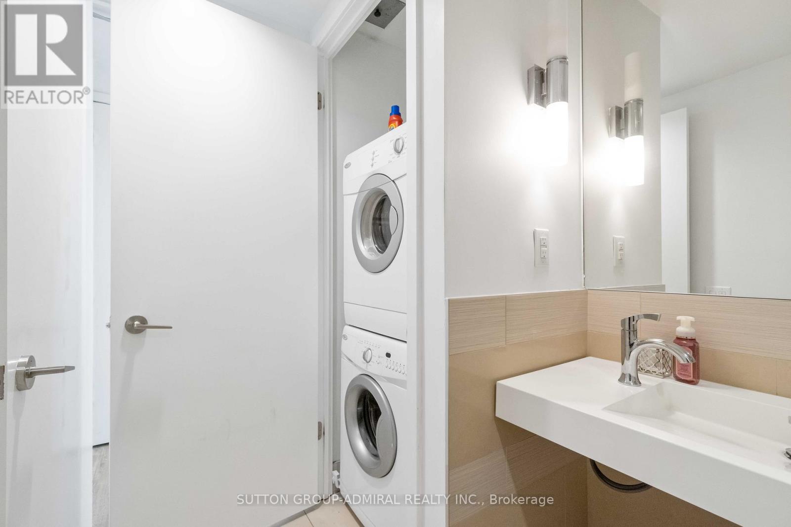 3303 - 70 Distillery Lane, Toronto, Ontario M5A 0E3 - Photo 15 - C12923218