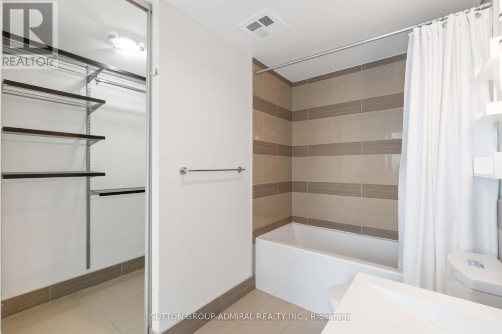 3303 - 70 Distillery Lane, Toronto, Ontario M5A 0E3 - Photo 22 - C12923218