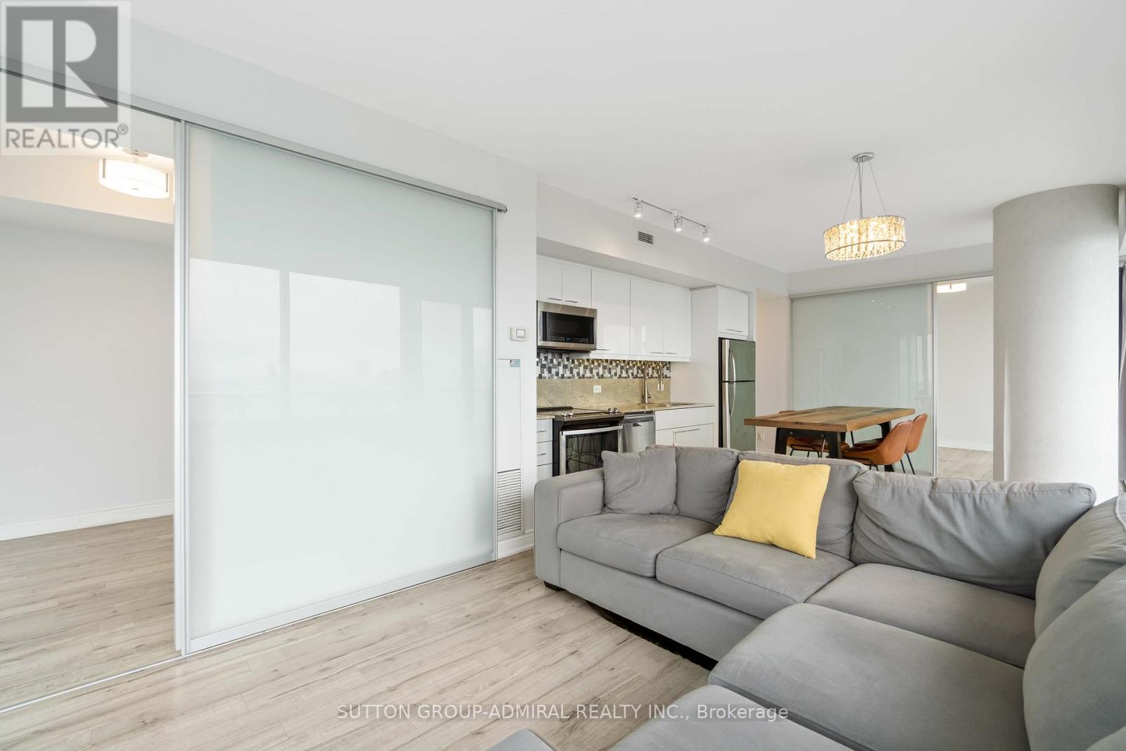 3303 - 70 Distillery Lane, Toronto, Ontario M5A 0E3 - Photo 9 - C12923218