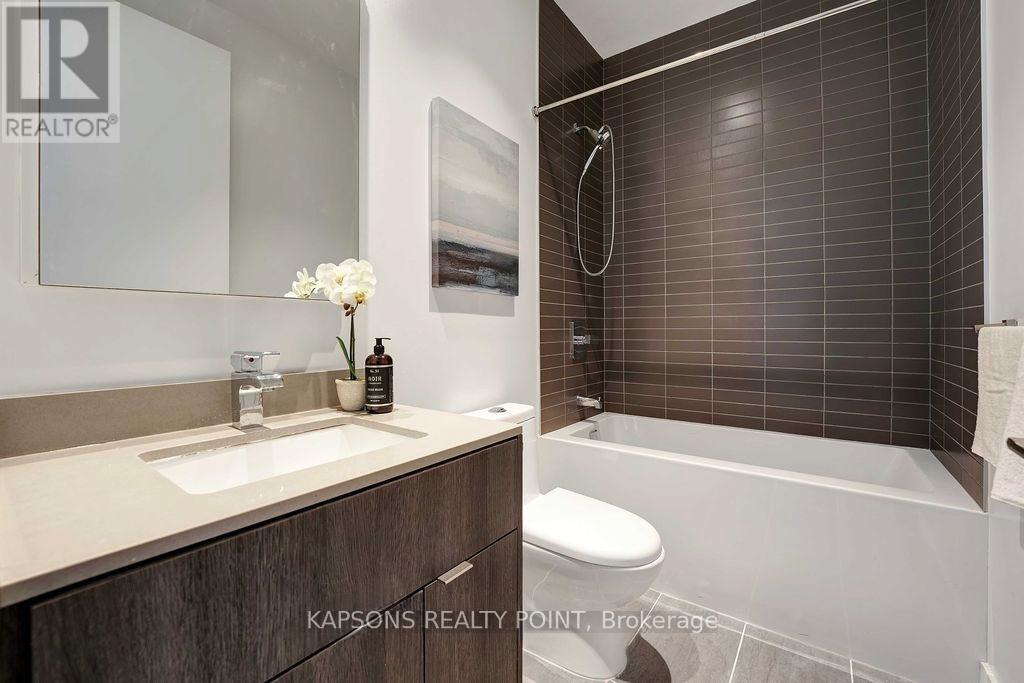 6512 - 7 Grenville Street, Toronto, Ontario  M4Y 1A1 - Photo 21 - C12923244