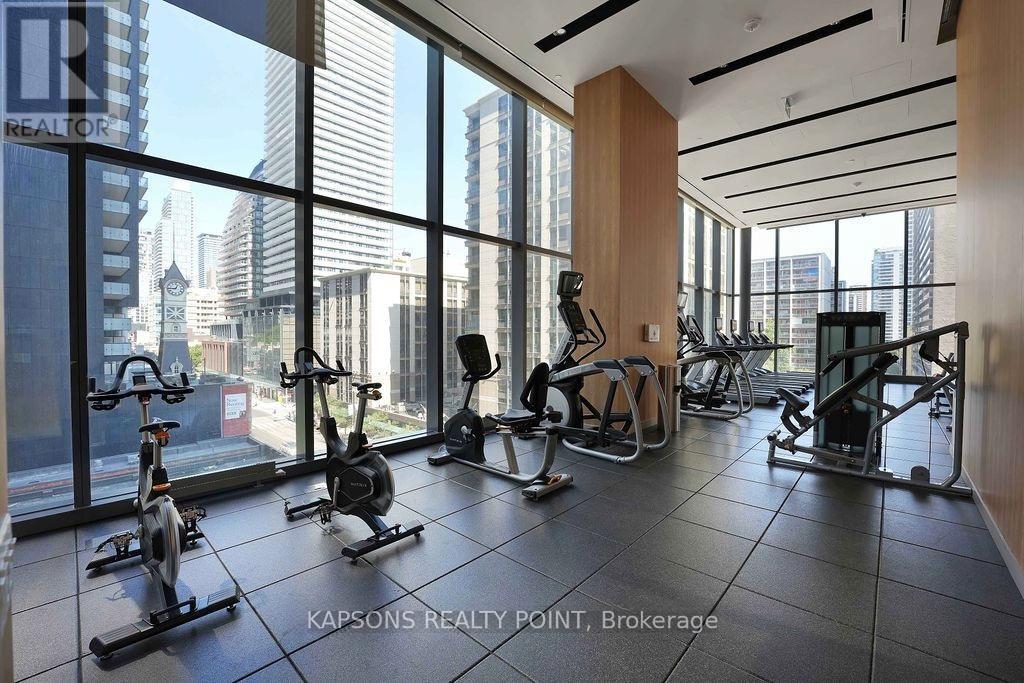 6512 - 7 Grenville Street, Toronto, Ontario  M4Y 1A1 - Photo 24 - C12923244