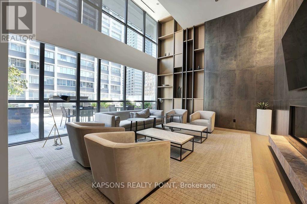 6512 - 7 Grenville Street, Toronto, Ontario  M4Y 1A1 - Photo 26 - C12923244