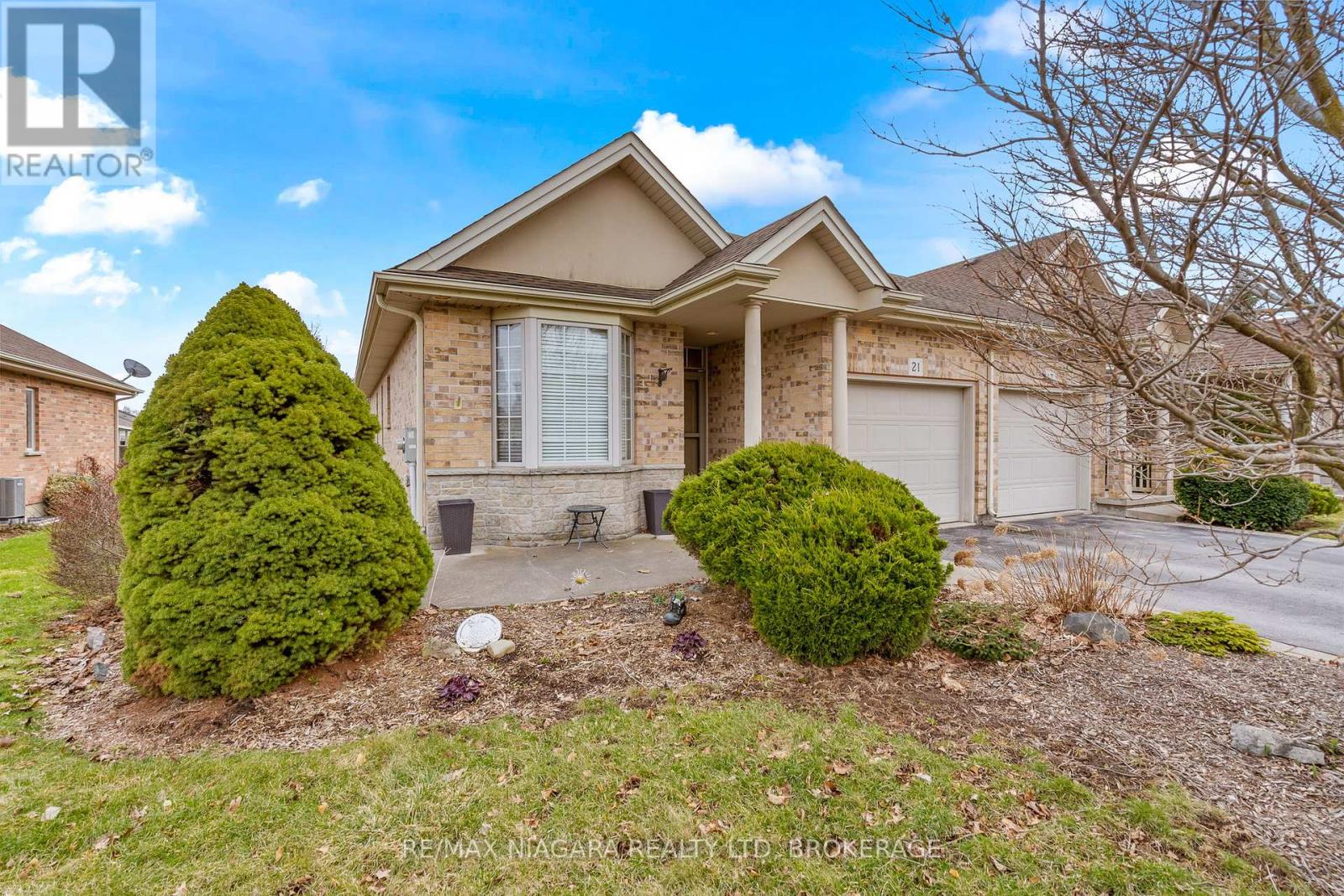 21 Willowlanding Court, Welland, Ontario  L3C 7L7 - Photo 3 - X12922964