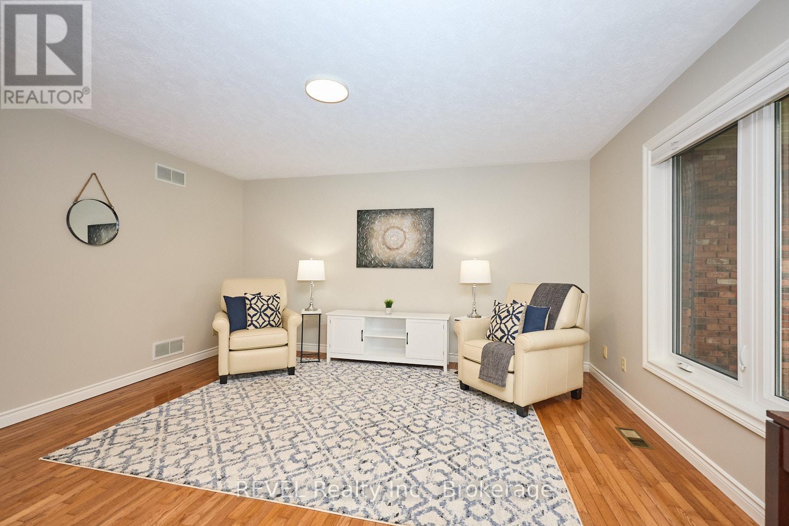 354 Doan's Ridge Road, Welland (Cooks Mills), Ontario  L3B 5N7 - Photo 10 - X12923020