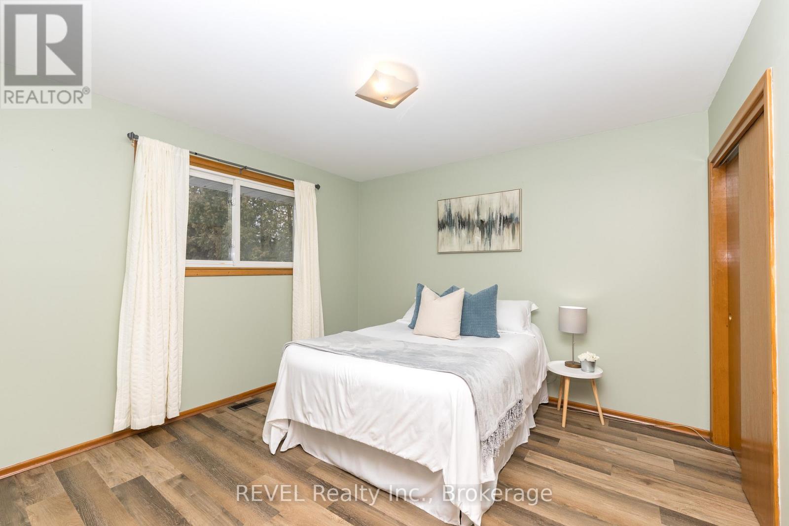 42 Emily Street, Grimsby, Ontario  L3M 4A2 - Photo 27 - X12923026